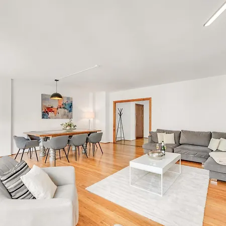 Apartment Concordia 4br Close To & Garage
